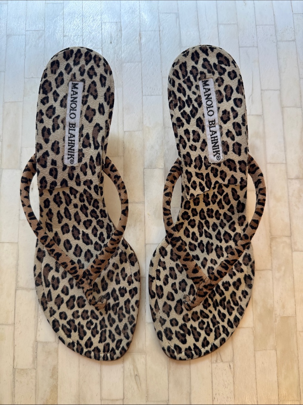 Manolo Blahnik EU 35 Brown Suede Leopard Thong Kitten Heel Mules Sandals Vintage